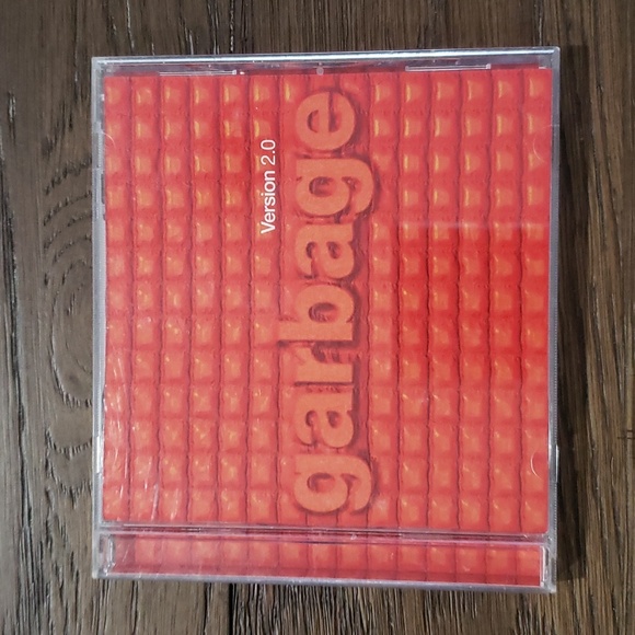 Garbage CD Version 2.0 - Picture 1 of 5